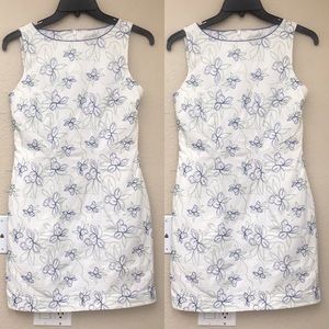 Amanda Smith Women Floral Embroidered Round Neck Sleeveless Mini Sheath Dress 2P